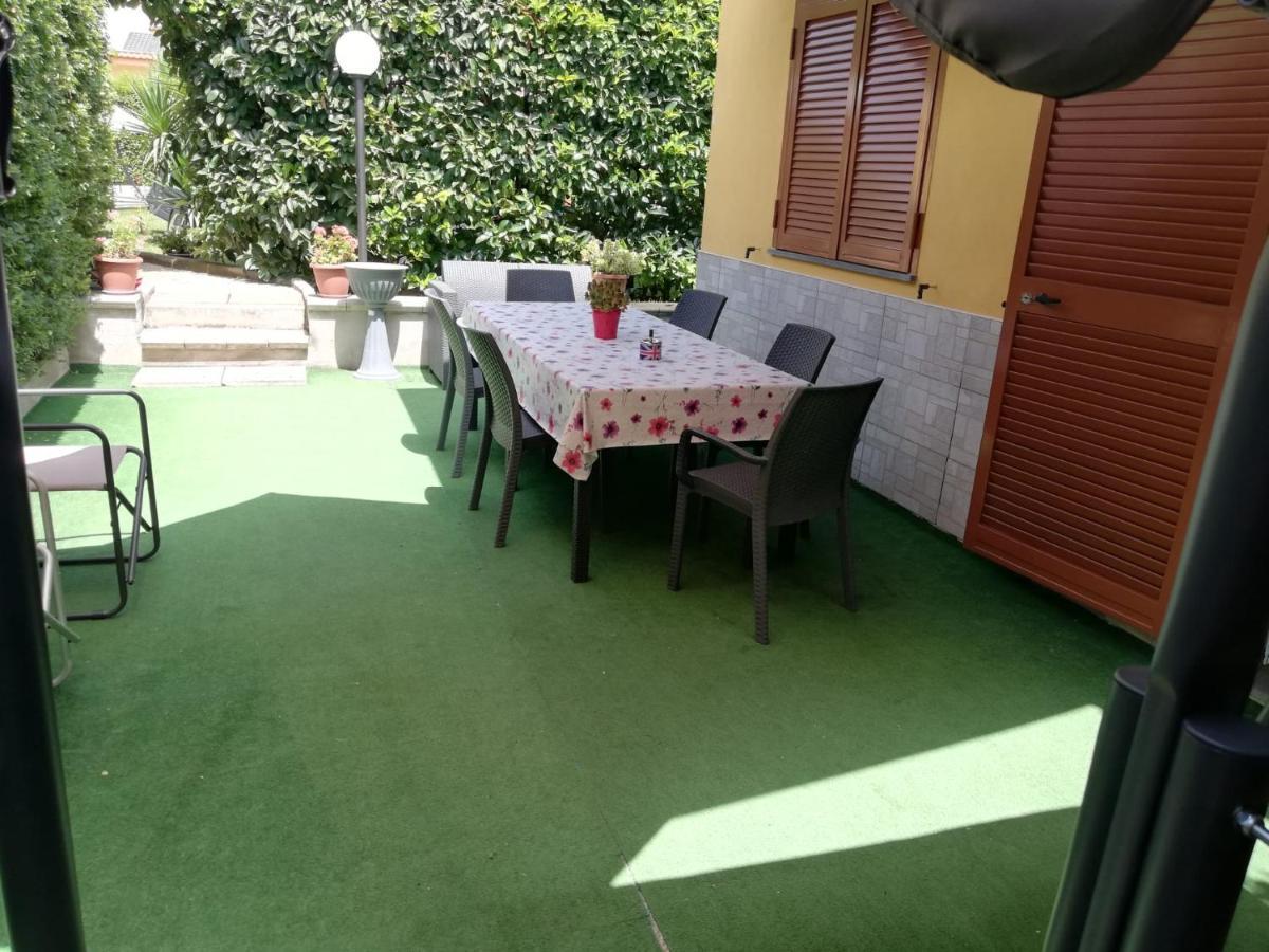 Depandance Con Piscina In Uso In Esclusivo In B&B サンタントーニオ・アバーテ エクステリア 写真